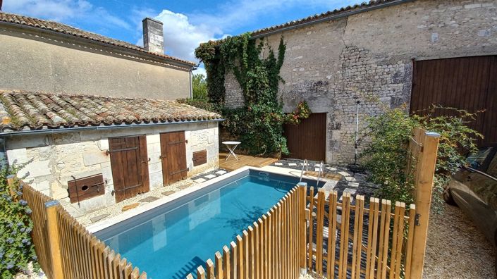 Image No.2-4 Bed House for sale