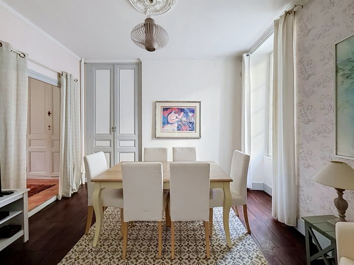Image No.5-5 Bed House for sale