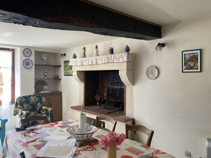 Image No.4-2 Bed House for sale