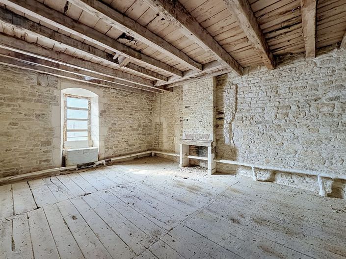 Image No.5-Maison de 2 chambres à vendre à Ruffec