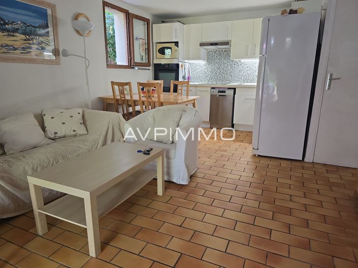 Image No.3-1 Bed House for sale