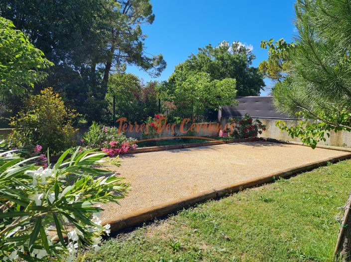 Image No.17-4 Bed House for sale