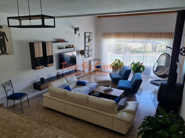Image No.5-4 Bed House for sale
