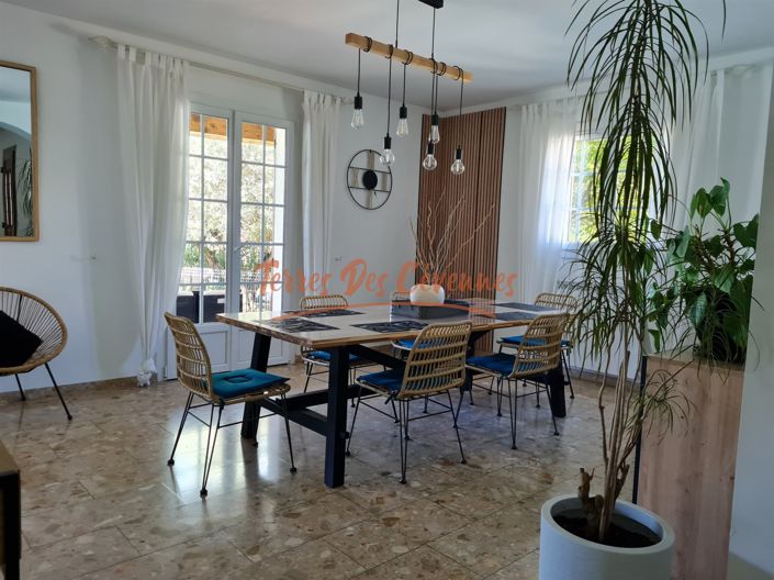 Image No.7-4 Bed House for sale