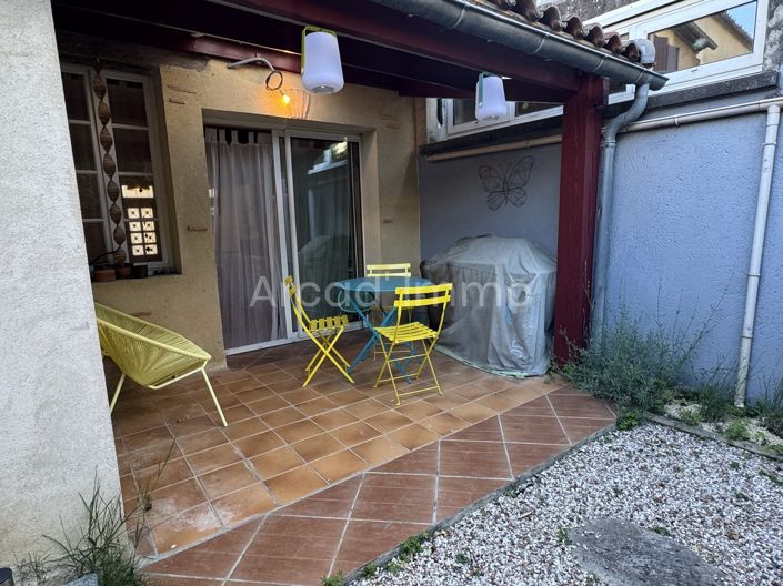 Image No.10-2 Bed House for sale