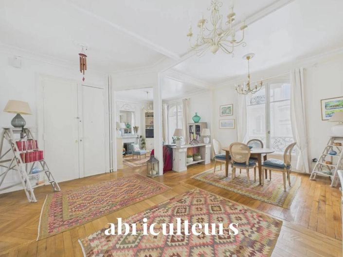 Image No.7-3 Bed Apartment for sale