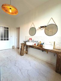a69ygqxl30qjtzhl12
