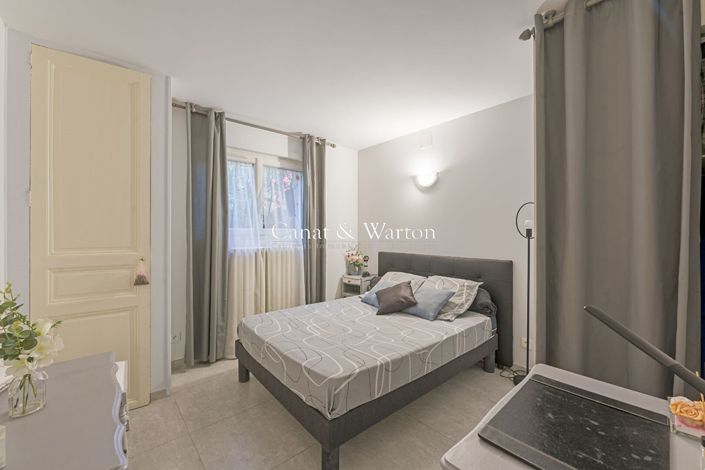 Image No.12-5 Bed House for sale