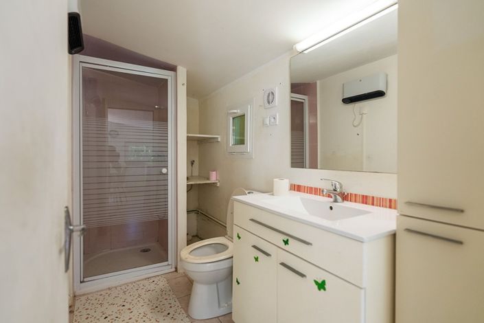 Image No.18-3 Bed House for sale