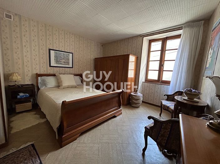 Image No.9-2 Bed House for sale