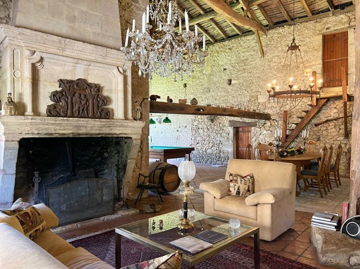 Image No.6-7 Bed House for sale