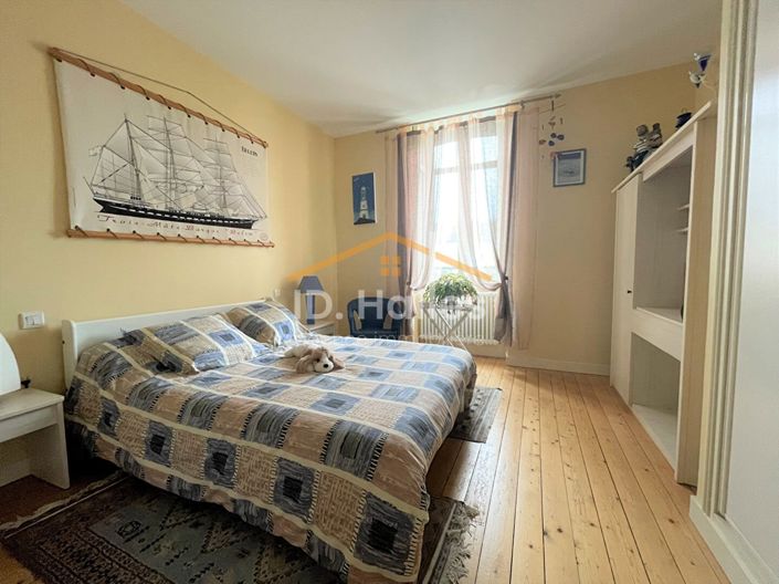 Image No.11-5 Bed House for sale
