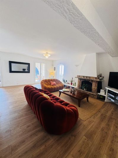 Image No.6-3 Bed Apartment for sale