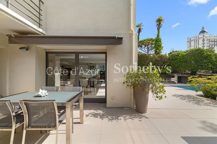 Image No.16-4 Bed Property for sale