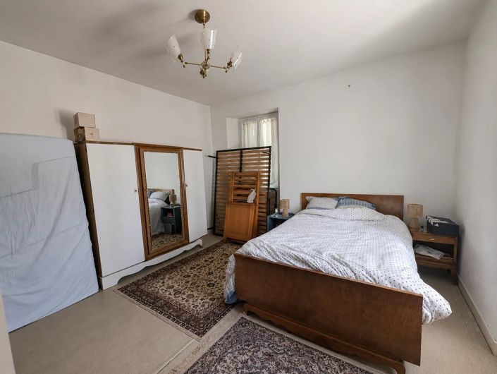 Image No.11-2 Bed House for sale
