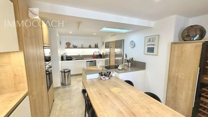 Image No.11-4 Bed Apartment for sale