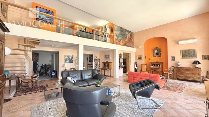 Image No.2-4 Bed Apartment for sale