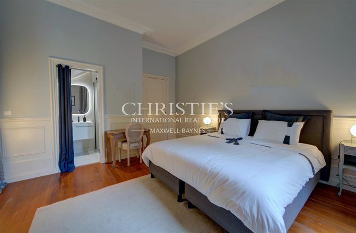 Image No.20-9 Bed Property for sale
