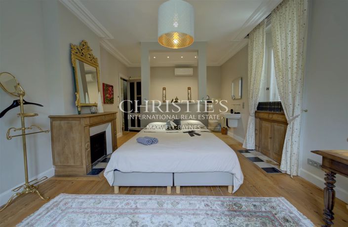 Image No.23-9 Bed Property for sale