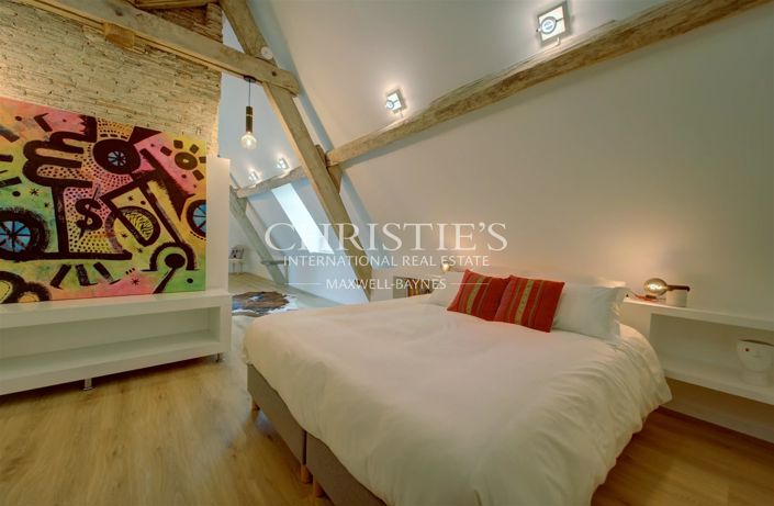 Image No.33-9 Bed Property for sale