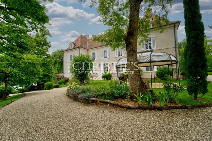 Image No.41-9 Bed Property for sale