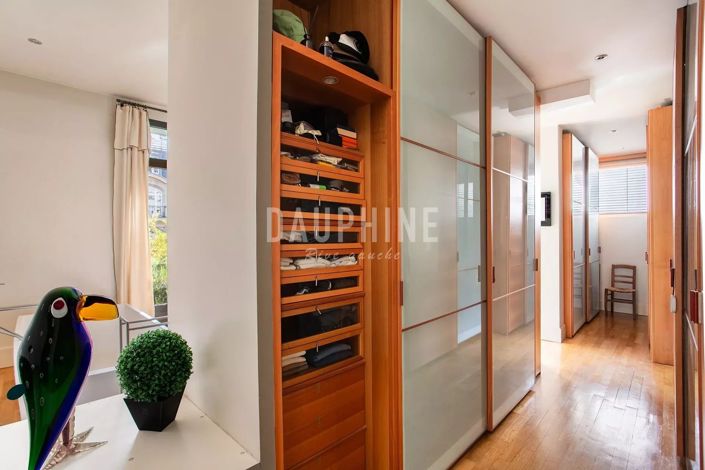 Image No.19-4 Bed Apartment for sale
