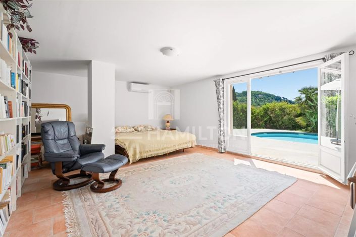 Image No.13-4 Bed House for sale