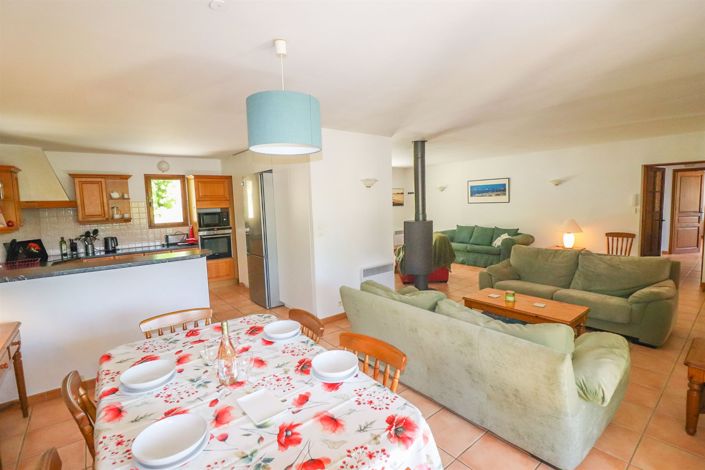 Image No.10-4 Bed House for sale