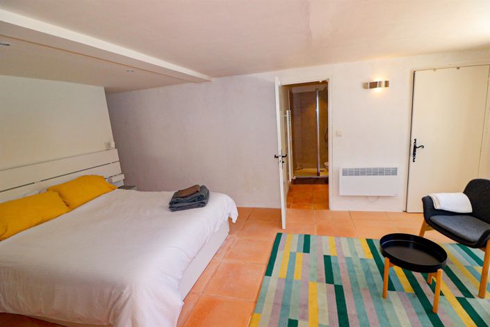 Image No.32-4 Bed House for sale