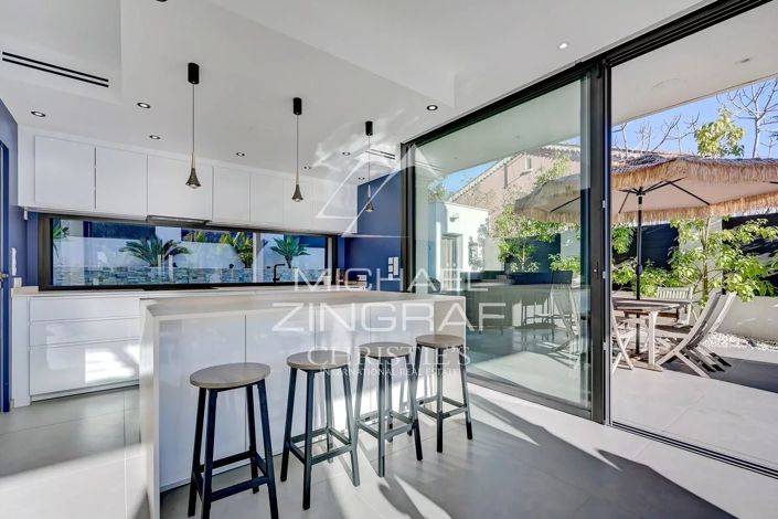 Image No.7-4 Bed House for sale