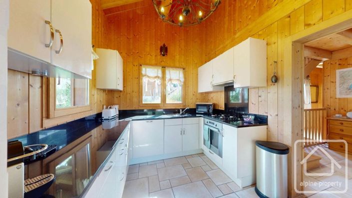 Image No.14-5 Bed Property for sale