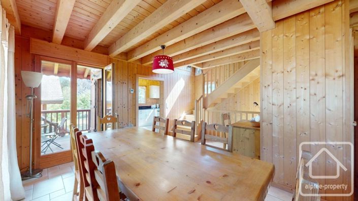 Image No.9-5 Bed Property for sale