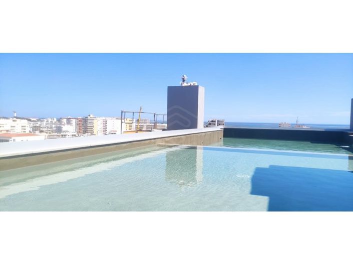 Image No.17-4 Bed Apartment for sale