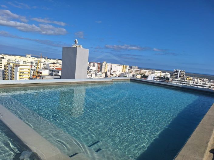 Image No.19-4 Bed Apartment for sale