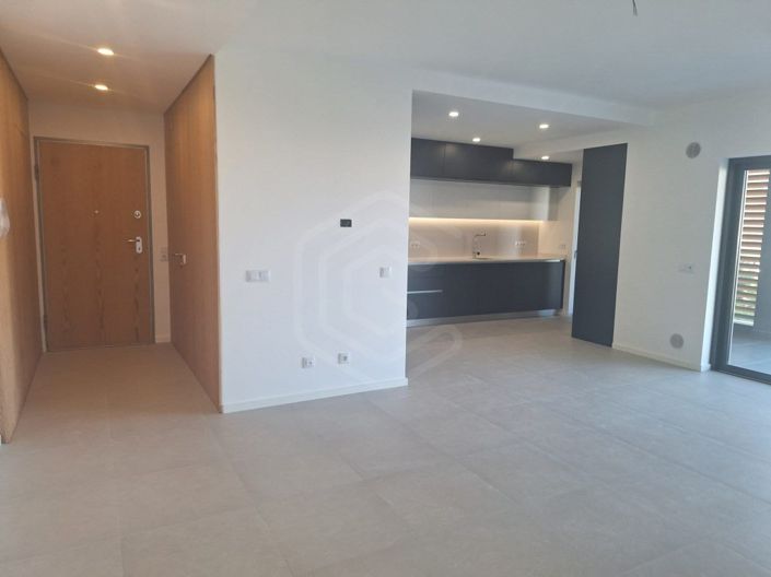 Image No.23-2 Bed Apartment for sale