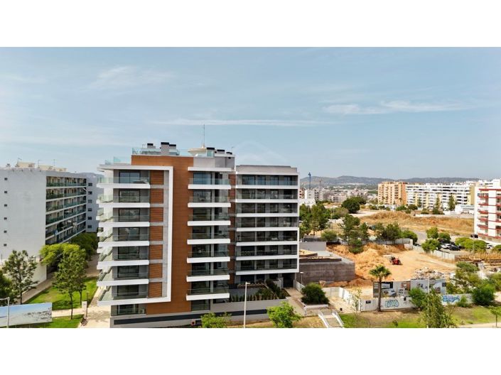 Image No.20-4 Bed Apartment for sale