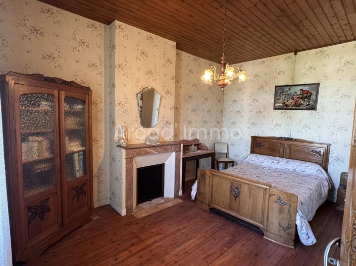 Image No.6-4 Bed House for sale