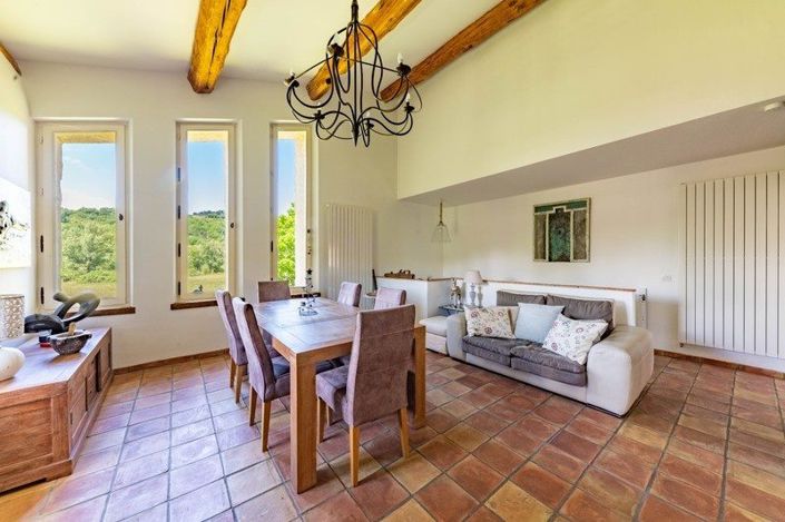 Image No.10-4 Bed House for sale