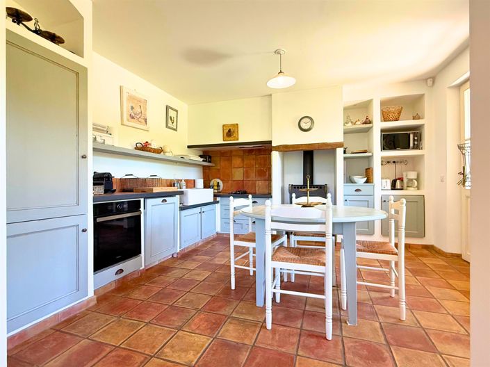 Image No.6-4 Bed House for sale