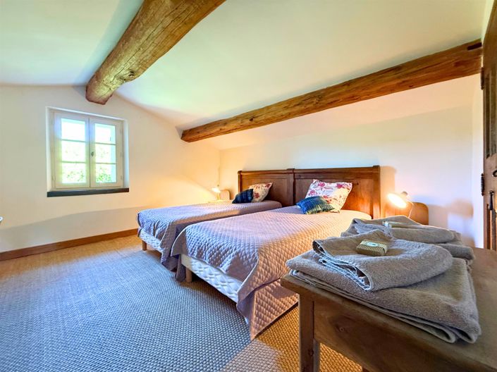 Image No.9-4 Bed House for sale