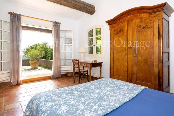 Image No.16-6 Bed House for sale