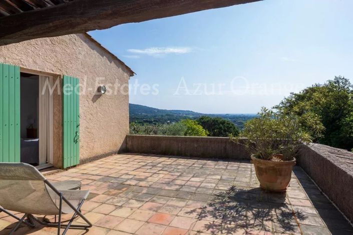 Image No.18-6 Bed House for sale