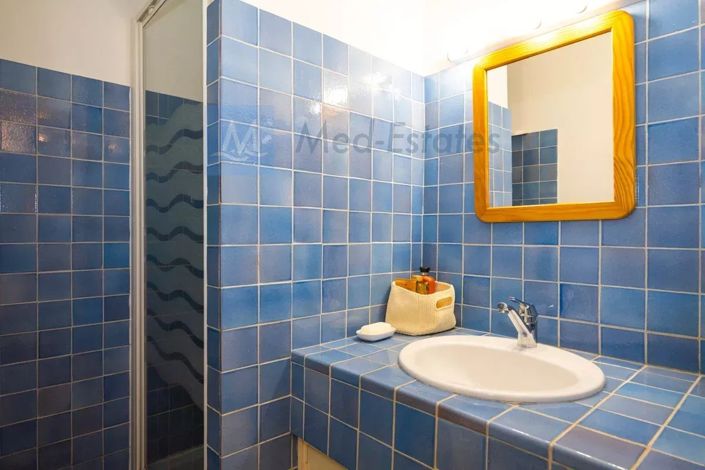 Image No.23-6 Bed House for sale