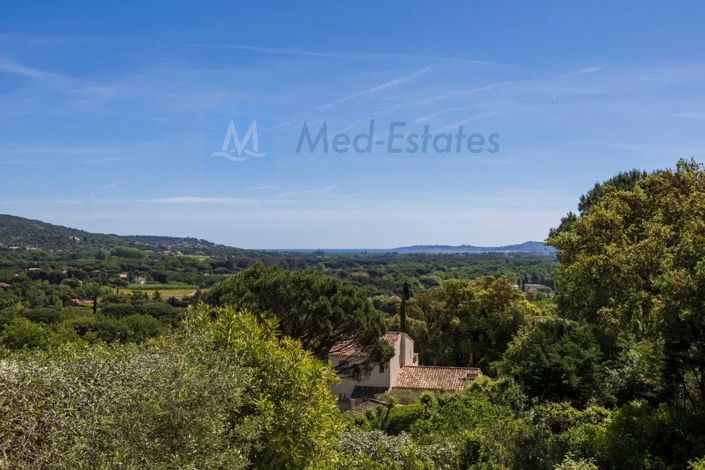 Image No.28-6 Bed House for sale