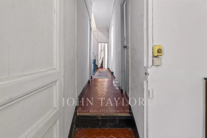 Image No.11-12 Bed House for sale