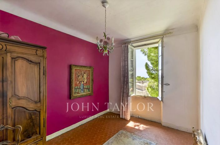 Image No.15-12 Bed House for sale