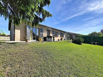 1 - Artonne, House