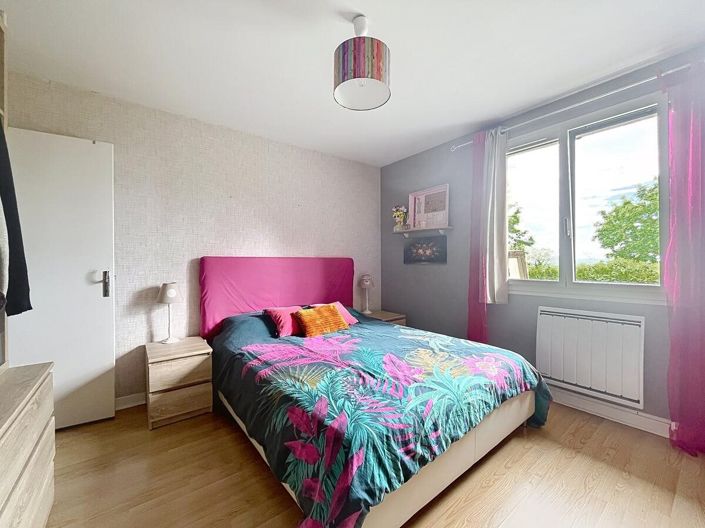 Image No.20-3 Bed House for sale