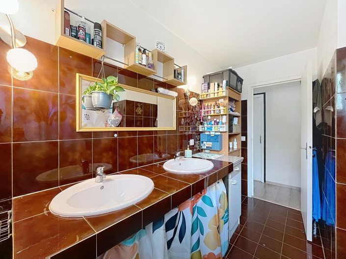 Image No.23-3 Bed House for sale