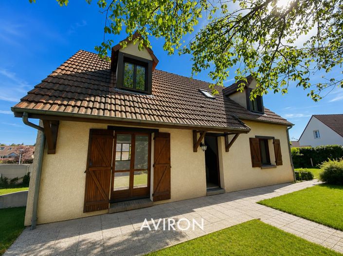 Image No.2-4 Bed House for sale